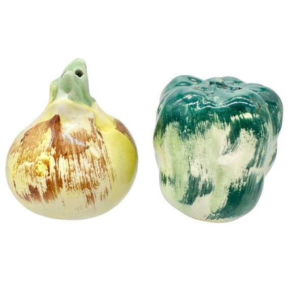 Vintage Ceramic Onion and Bell Pepper Salt And Pepper Shakers Unique - Picture 1 of 7